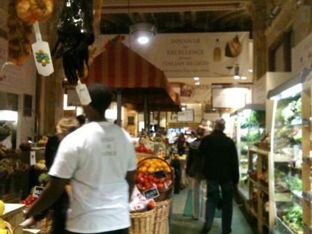 20111014_eataly-market.jpg