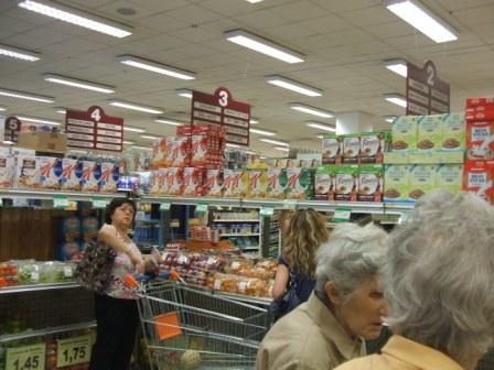 100716_supermarket-display.jpg