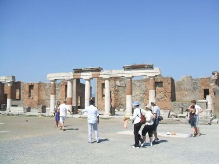 100803_pompei2.jpg